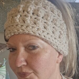 Chatties Cream Knit Headband